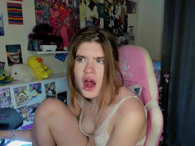 AngelinaLing webcam