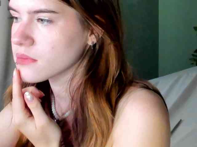 AngelinaLing webcam