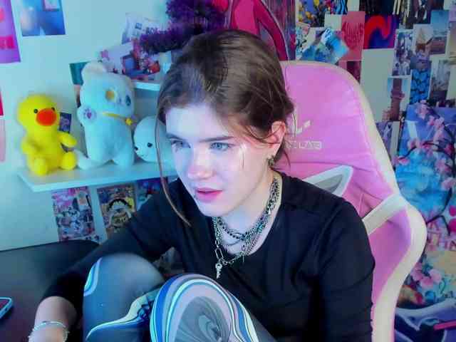 AngelinaLing webcam