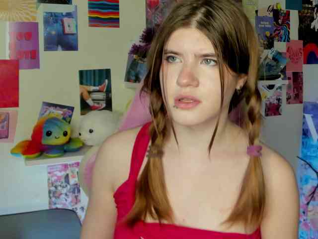 AngelinaLing webcam