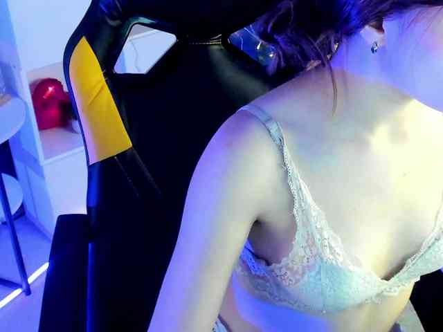 AngelinaLing