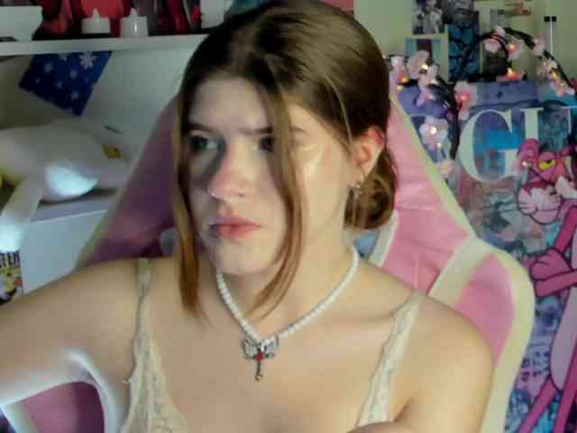AngelinaLing webcam