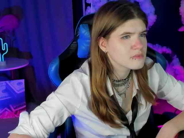 AngelinaLing webcam