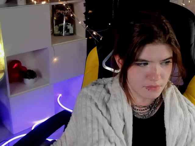 AngelinaLing webcam