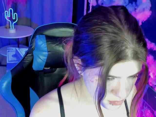 AngelinaLing webcam