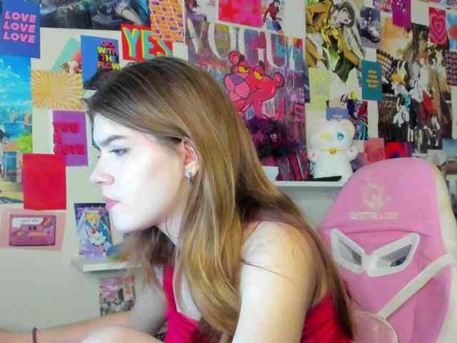AngelinaLing webcam
