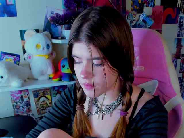 AngelinaLing webcam