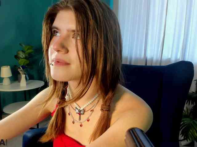 AngelinaLing webcam