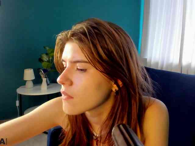 AngelinaLing webcam