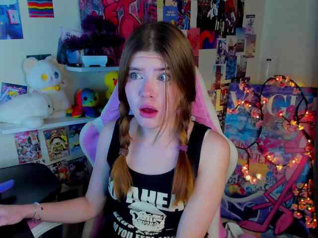 AngelinaLing webcam