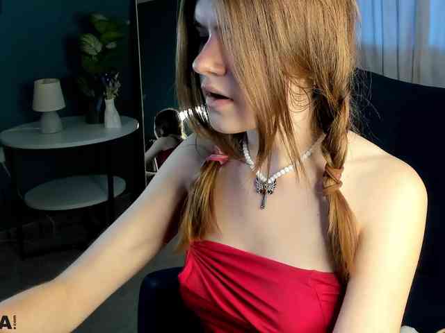 AngelinaLing webcam