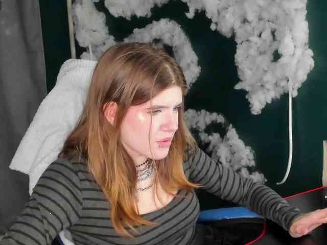 AngelinaLing webcam