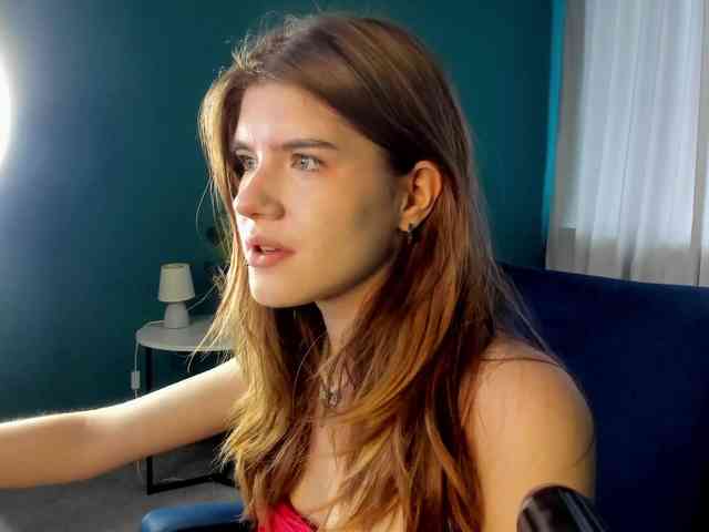 AngelinaLing webcam