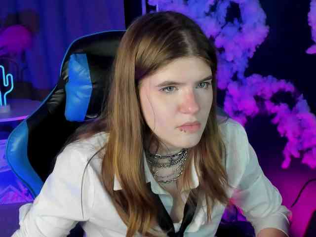 AngelinaLing webcam