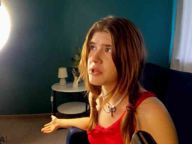 AngelinaLing webcam