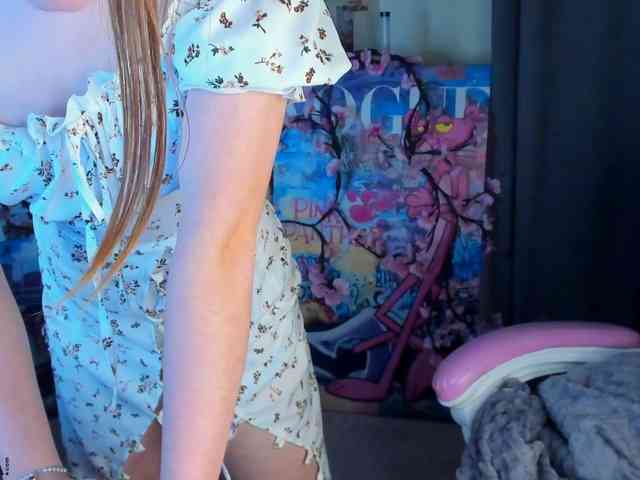 AngelinaLing webcam