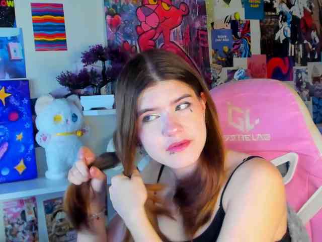 AngelinaLing webcam