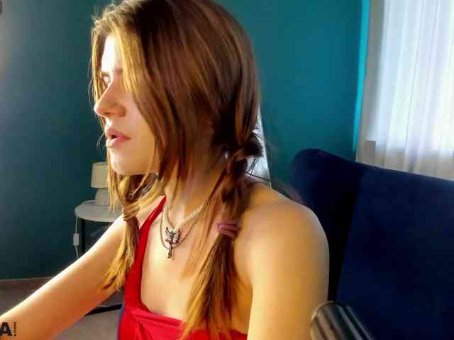 AngelinaLing webcam
