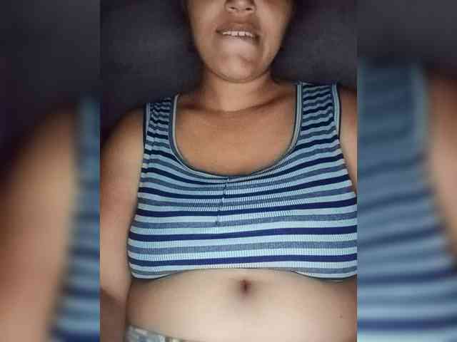 Rosebaby684 webcam