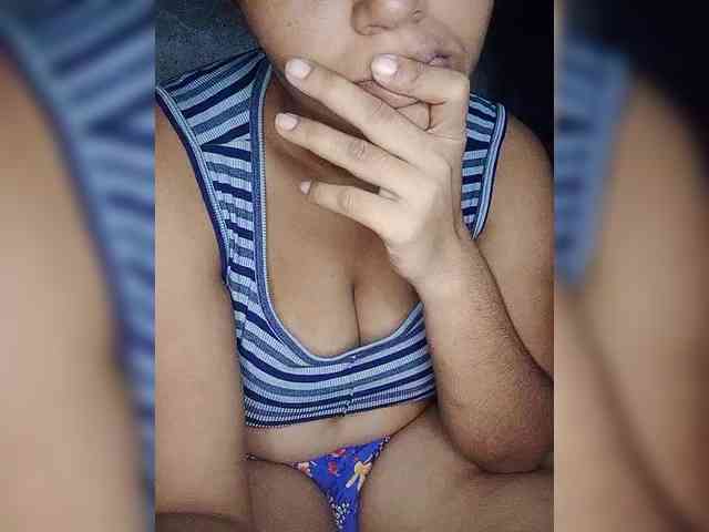 Rosebaby684 webcam