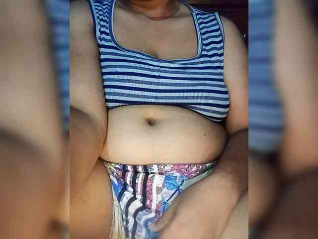 Rosebaby684 webcam
