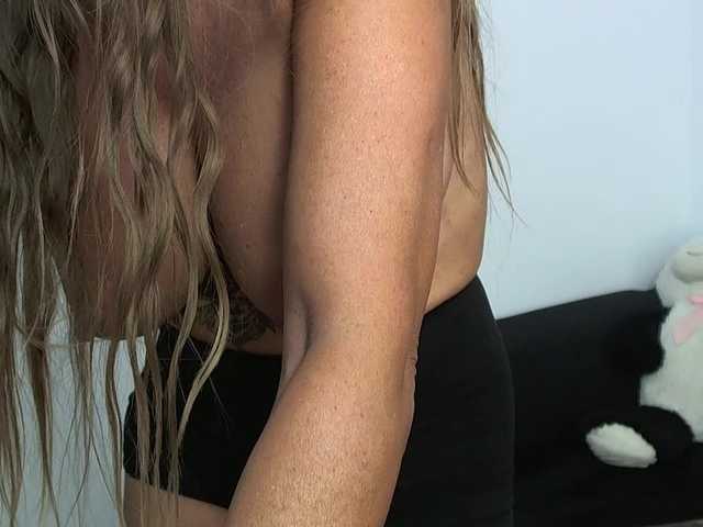 Sandra-Sayd live cam preview