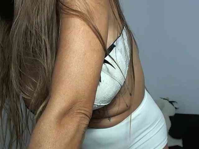 Sandra-Sayd Live Webcam on BongaCams