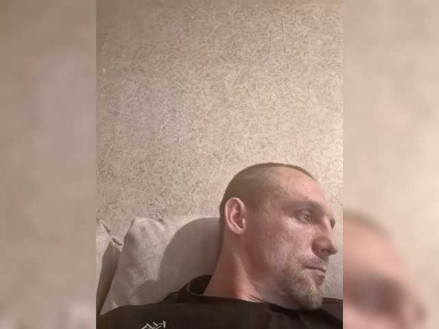 YURIY31H1 live cam
