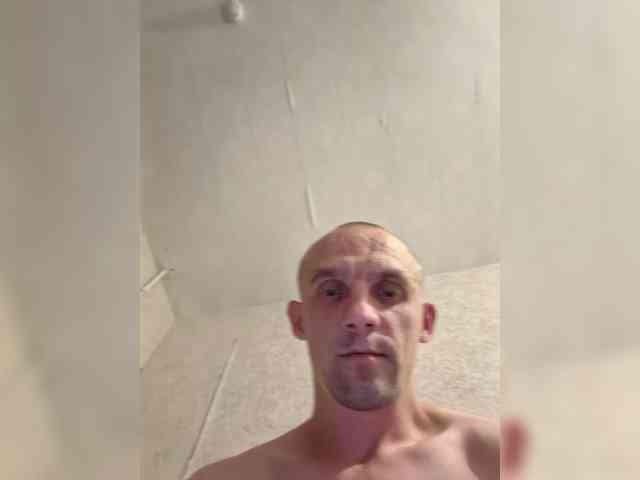 Yuriy31h1 Bongacams live cam