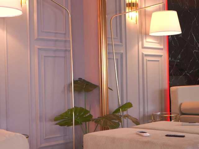 EmmaNoor live cam on BongaCams