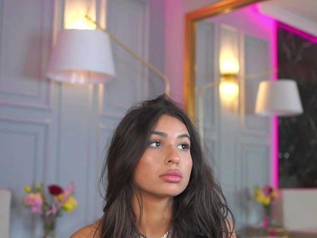 EmmaNoor live cam on BongaCams