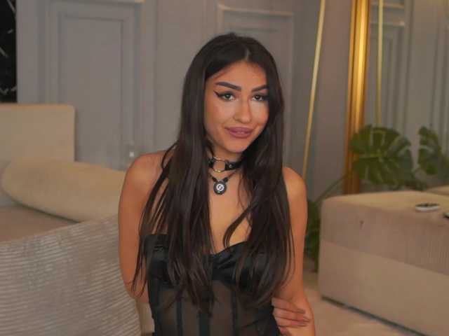 EmmaNoor live cam on BongaCams