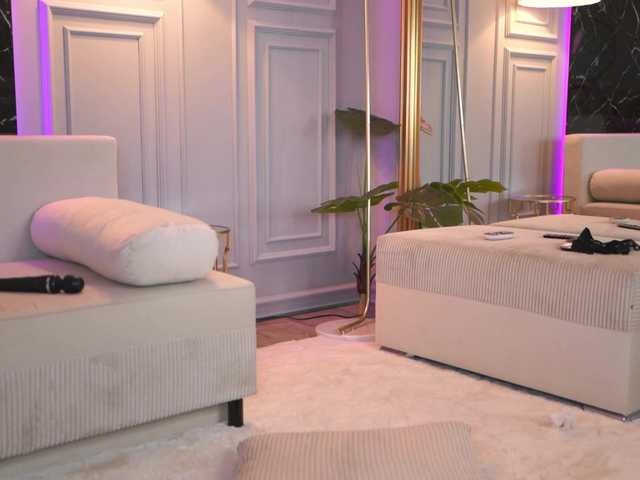 EmmaNoor live cam