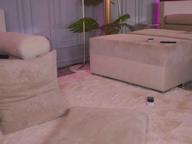 EmmaNoor live cam on BongaCams