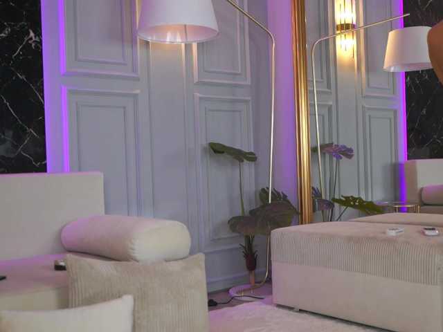 EmmaNoor live cam preview