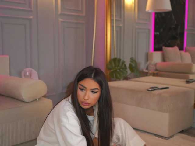 EmmaNoor live cam on BongaCams