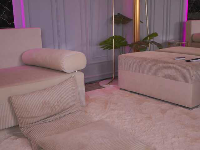 EmmaNoor live cam on BongaCams