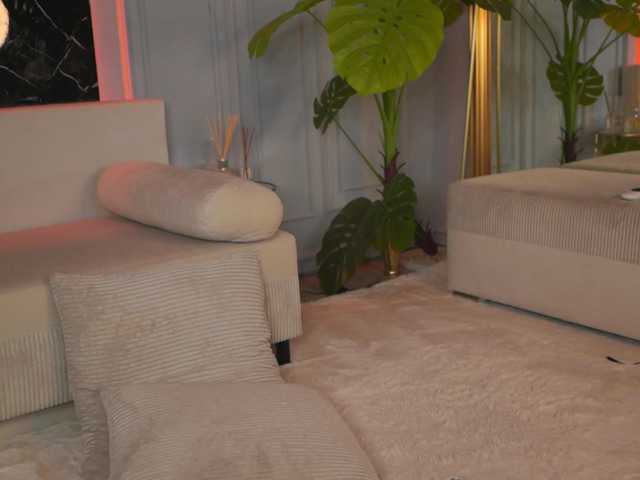 EmmaNoor live cam on BongaCams