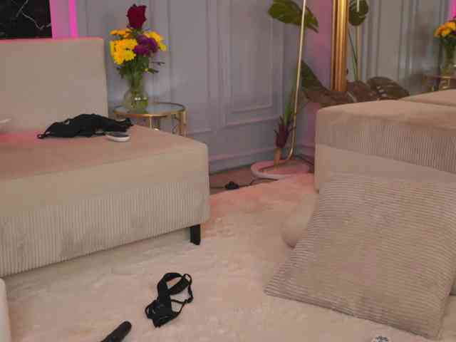 EmmaNoor webcam