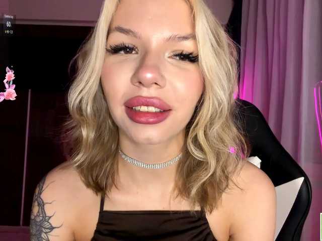 isabelluck1 live cam on BongaCams