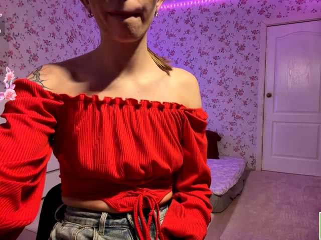 isabelluck1 live cam on BongaCams
