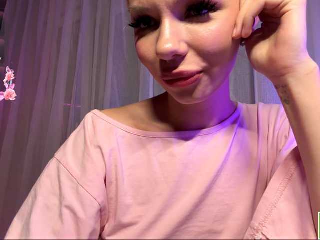 isabelluck1 live cam on BongaCams