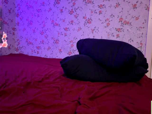 isabelluck1 live cam on BongaCams