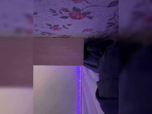 isabelluck1 live cam on BongaCams