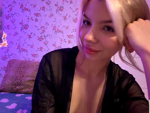 isabelluck1 live cam on BongaCams
