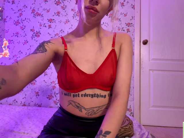 isabelluck1 live cam on BongaCams