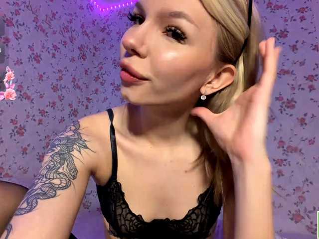 isabelluck1 live cam on BongaCams