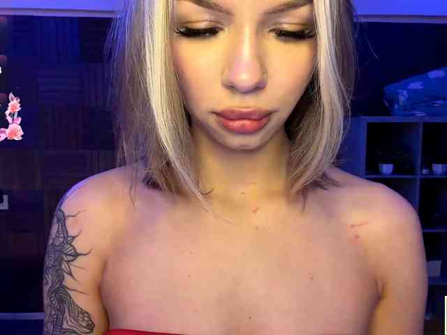 Model: isabelluck1