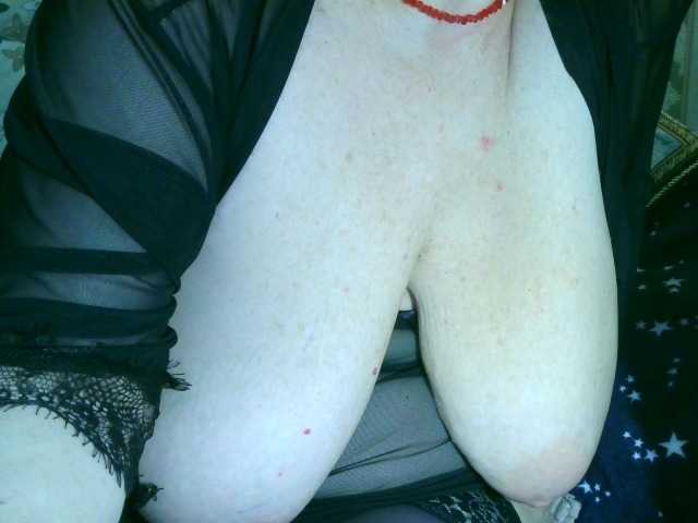 Jagodka25 — live female cam