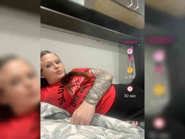 Prettylilplaytoy webcam